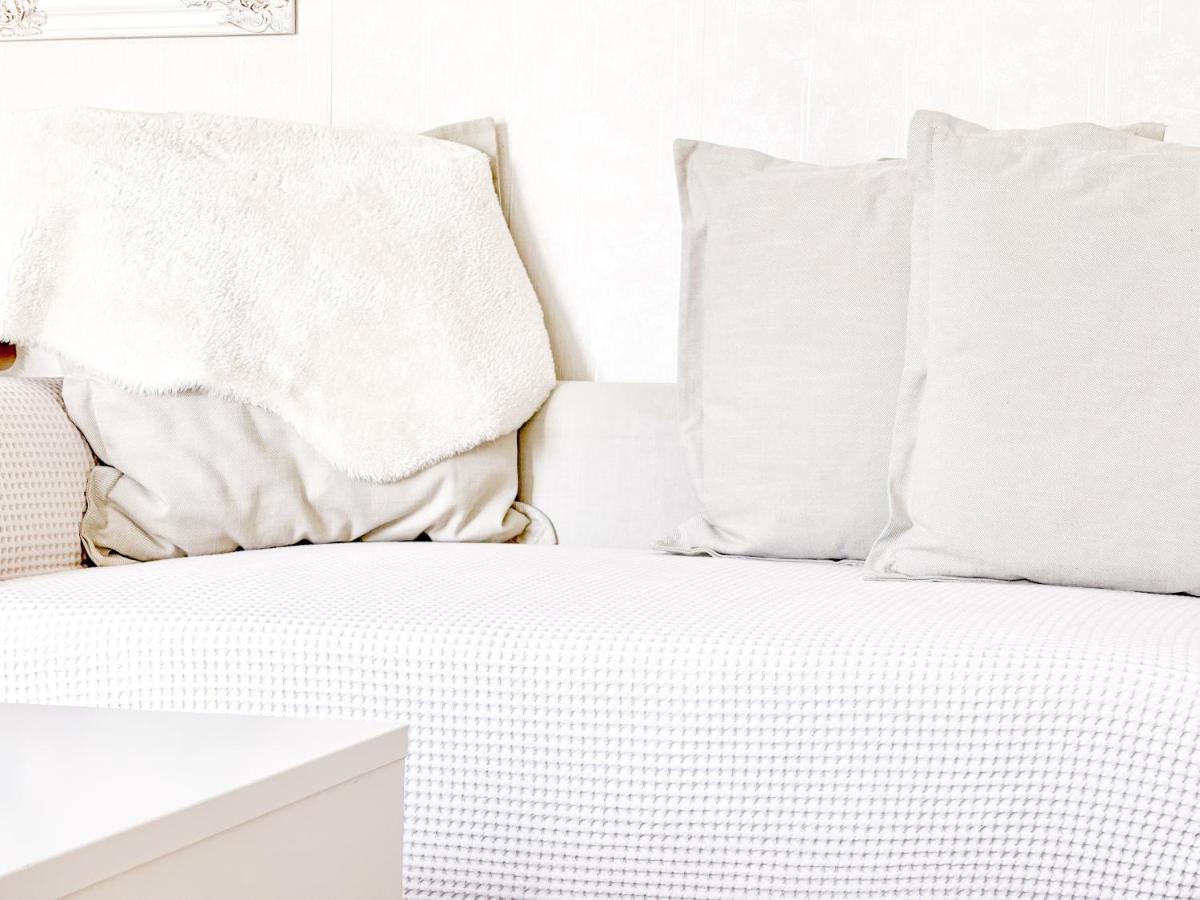 Ilona Apartments -"Home Away From Home" ก็อตกา ภายนอก รูปภาพ