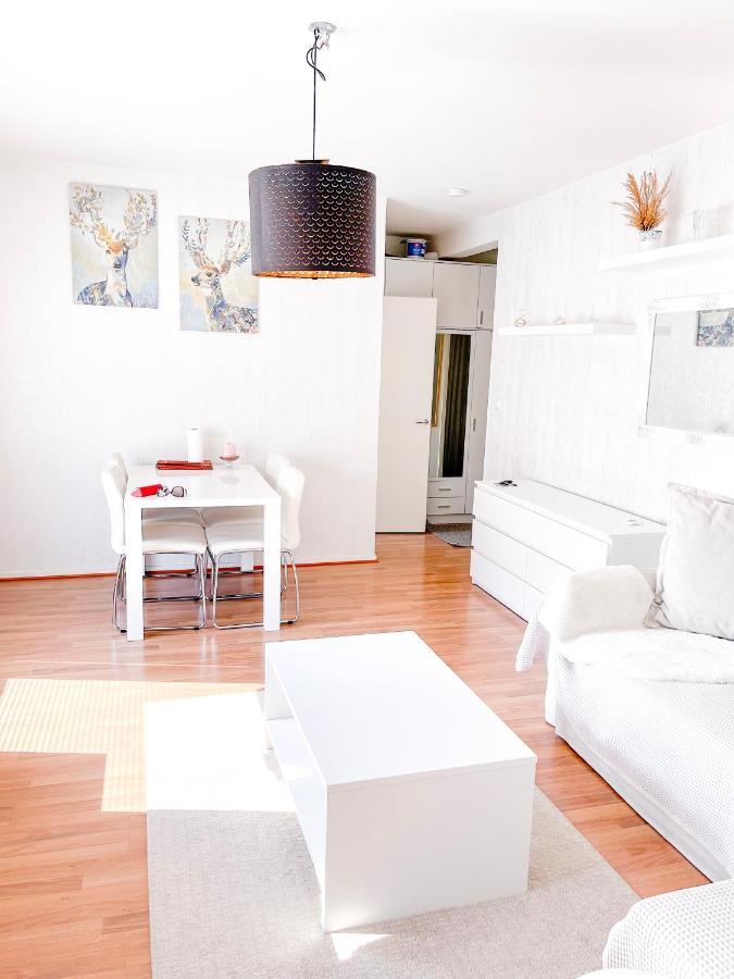 Ilona Apartments -"Home Away From Home" ก็อตกา ภายนอก รูปภาพ
